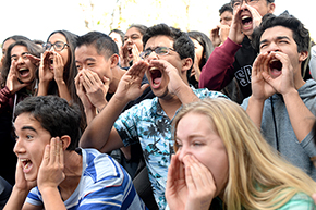 Homecoming float parade and scream off